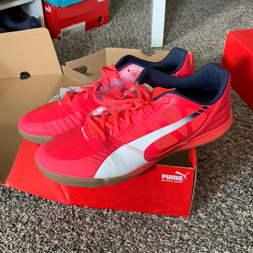 Puma evoSpeed Sala Indoor Soccer Shoe